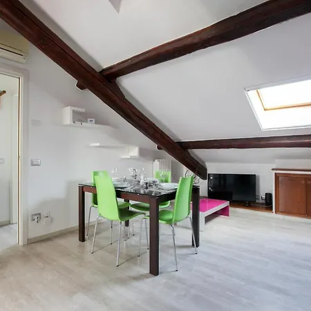 The Cosy Terrace Of Milano- Via Sardegna *