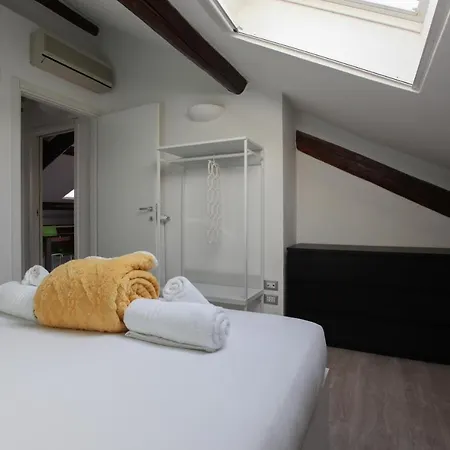 Apartment The Cosy Terrace Of Milano- Via Sardegna