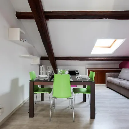 Apartment The Cosy Terrace Of Milano- Via Sardegna